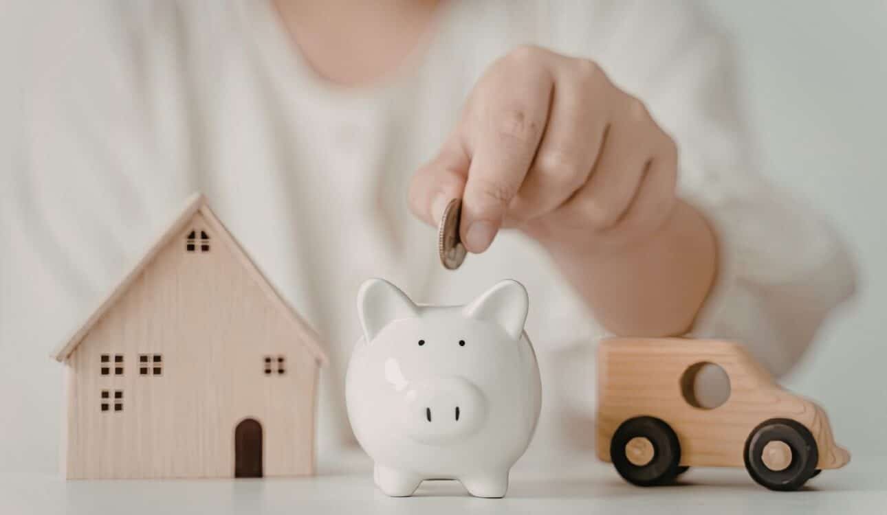 How Bundling Home and Auto Policies Really Saves Money