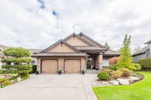 The Difference Between Home Warranty and Home Insurance
