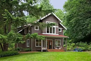 Does homeowners insurance cover fence damage